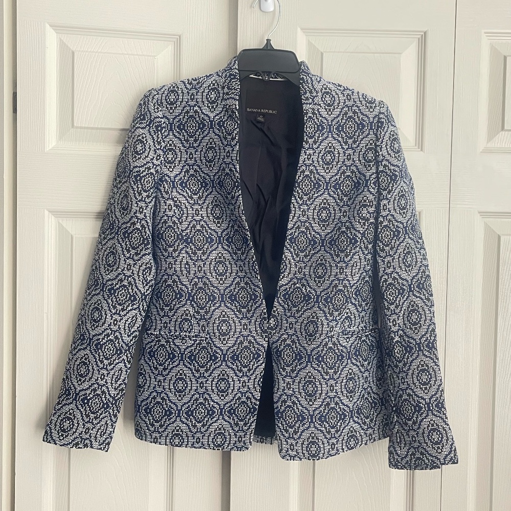 Banana Republic women's Gorgeous and super cute  jacket size 0.  #200